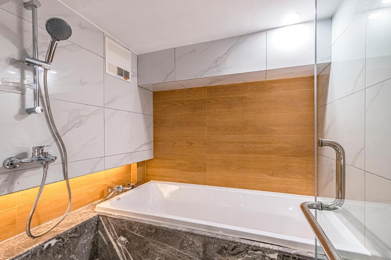 Kunming Dianchi Mideel International Apartment - South Asian Style Fuhai Metro Εξωτερικό φωτογραφία